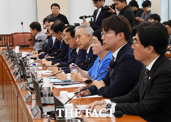 '돌아오지 않는 국민의힘'…행안위 전체회의도 '반쪽' [TF사진관]