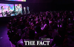 팬앤스타 콘서트 원팩트...다채로운 무대 [TF사진관]