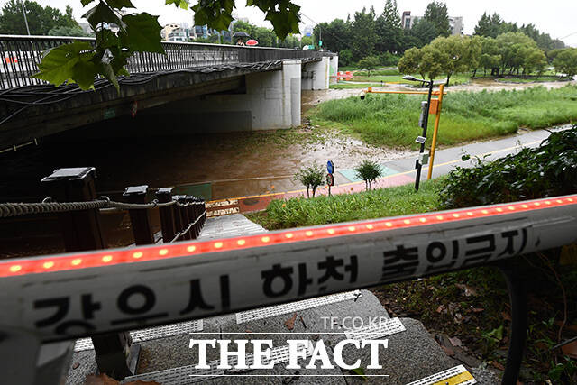 광주와 전남, 10일부터 13일까지 호우특보 발령 호우특보가 내려진 완도와 거문도, 초도 지역은 비가 계속될 전망입니다.