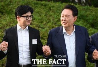 尹 대통령, 한동훈 대표 등과 '삼겹살' 만찬 시작