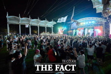 아산시, 신정호썸머페스티벌 성료…1만 7000여 관중 열광