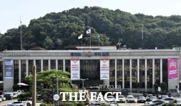 [취재석] 김포시청 직원 후생 매장 계약을 둘러싼 ‘불편함’