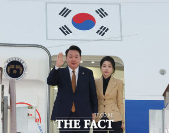 윤석열 대통령, 체코 순방 마치고 귀국…협력 강화로 기대 이어져