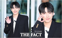 에이티즈 홍중 팬심 홀리는 미소와 볼하트 [TF사진관]