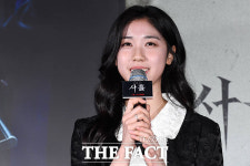 이레, 포스터 속 모습과 정반대의 사랑스러움 [TF사진관]