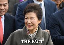 15개월 만에 구미 찾은 박근혜 