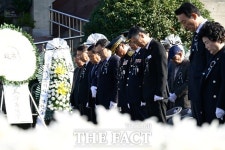 김영삼 전 대통령 서거 9주기 추모식, 고향 거제서 열려