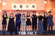 골목 끝을 밝히는 유일한 곳 조명가게 [TF사진관]