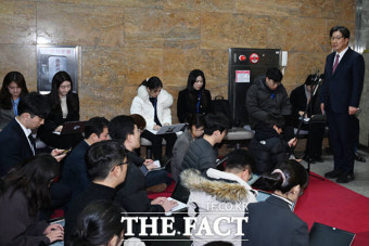 국민의힘, '내란·김건희 특검법 부결' 당론 결정 [TF사진관]