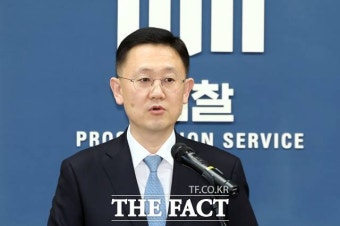 尹으로 가는 계단…특수본, '계엄 3인방' '국무위원 11인' 정조준