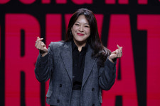 이영현 "가수 그만둘 때까지 정규 앨범 낼 것"