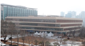 국회 소통관 화재로 400여명 대피…인명피해 없어