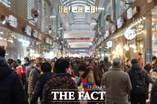 [현장FACT] 설 대목 옛말 상인도 손님도 웃지 못한 전통시장 (영상)