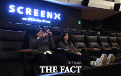 천장까지 화면...CGV, 4면 SCREENX관 [포토]