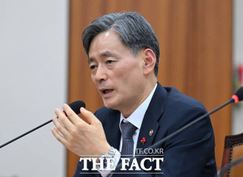 법원, '혈액암 투병' 조지호 석방…김용현은 보석 기각