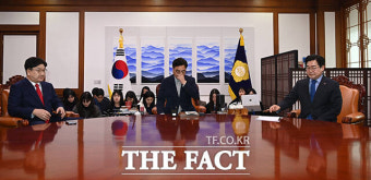 연금·추경 논의 위해 마주앉은 우원식 국회의장과 여야 원내대표 [TF사진관]