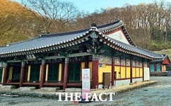 공주 공산성 입장료로 영은사 지원 추진…법적 근거 논란 재점화