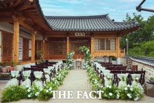 지금 예약해도 2027년…실리와 감성 모두 잡은 공공 예식장 인기