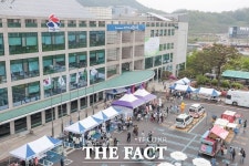 시흥시청, 어린이들 행복 놀이터로 [TF사진관]