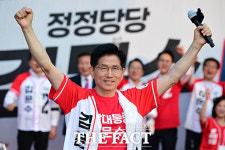 한표 한표 모아 독재 막자 김문수, 노원·도봉·강북 집중유세 [TF사진관]
