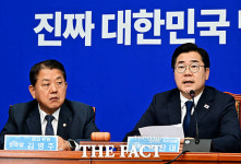 박찬대 물가관리TF 구성...대책 신속히 마련할 것 [TF사진관]