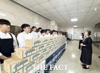 대전보건대 호텔조리·제과제빵학과, 동구행복한어르신복지관에 음식상자 전달