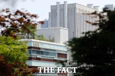윤석열 부부 3대 특검 수사 초읽기…우선 서초동 집결