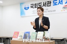 국회도서관, 광명시 광명동 소재 작은도서관 2곳에 도서 700권 기증