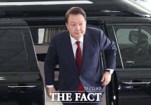 [속보] 윤석열 오전 조사 종료…곧이어 국무회의 조사