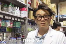 다 망할 줄 알았죠?…욕먹으며 등장한 창고형 약국의 한 달 [오승혁의 현장]