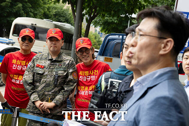 해병대 채상병 특검, 구명로비 의혹 수사 본격화...이종호 최측근 A씨 압수수색 및 참고인 조사 집중