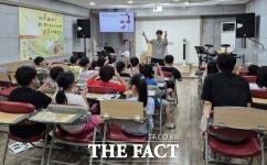 [경기 단신] 시흥시 군자도서관, 신중년·시니어 디지털 배움터 운영 등