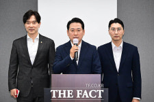 정치 현안 기자회견 갖는 장동혁 당대표 [TF사진관]