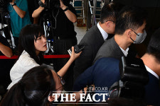 김범수 '자본시장법 위반' 결심 공판 출석…'질문엔 묵묵부답' [TF사진관]