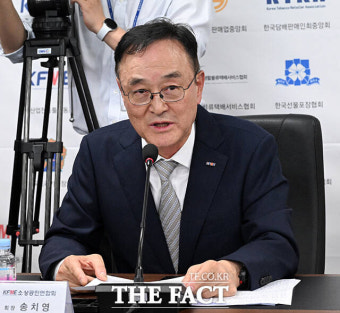 소상공인 만난 정청래 더불어민주당 대표 [TF사진관]