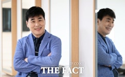 [단독인터뷰] 30년만에 컴백 가수 김종찬, 음악은 내마음의 고향(영상)