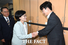 오늘부터 성평등가족부 성차별 없이 동등한 권리 [TF사진관]