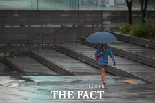 남부동-도남동-16 | 추석 연휴 끝, 출근길 적시는 가을비 [TF사진관]
