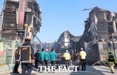충남도의회 건설소방위, 천안 이랜드물류센터 화재 현장 점검