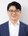 롯데리아 살린 차우철, 위기의 롯데마트서도 성공 방정식 통할까