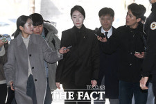 [단독] 경찰, '공천헌금 1억 의혹' 강선우·김경 구속 후 첫 조사