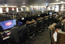 Internet cafes say they are doomed if they cant serve food