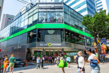 Olive Young backs out of Seongsu Station naming rights deal