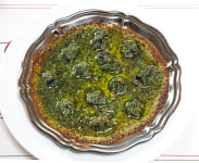 셰로랑(CHEZ LAURENT) | Chez Laurent lures lovers of French cuisine for those in the know