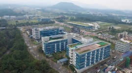 제주, 감귤의 도시?...영어교육도시 업고 첨단 도시로!
