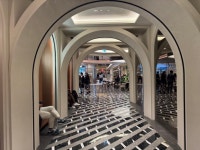 스타필드, 도심에 깃발 꽂다…새 모델 애비뉴 출격