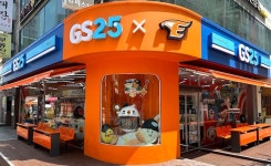 러닝까지 품었다…편의점, 특화 점포 경쟁 치열