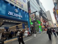 올리브영이 되고 싶은 걸까…약국의 반란