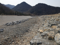 평창읍 하천 시멘트블록 시공 마을미관 저해