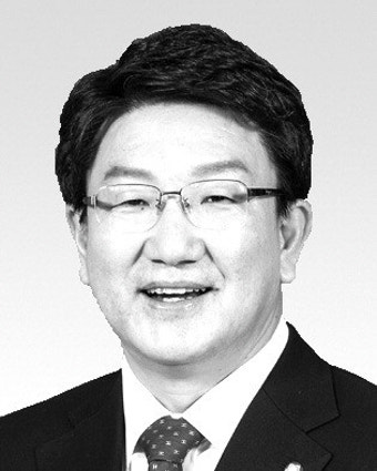국힘 원내대표 주요후보에 '4선 권성동·3선 김태흠'